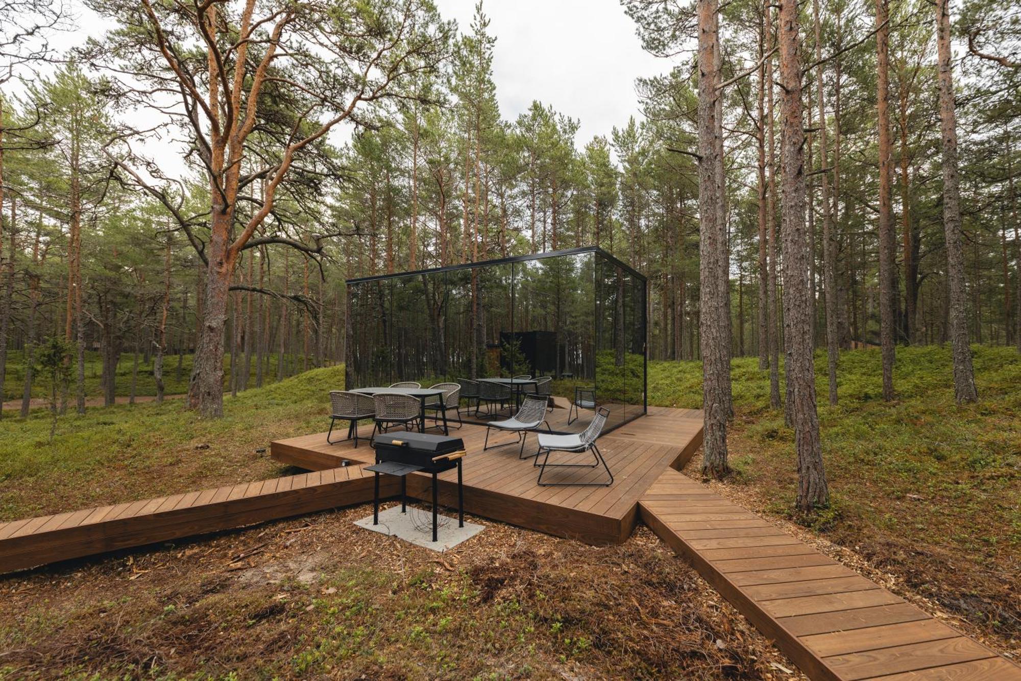 Oeoed Hoetels Lohusalu Leida & Enno Laulasmaa Exterior photo